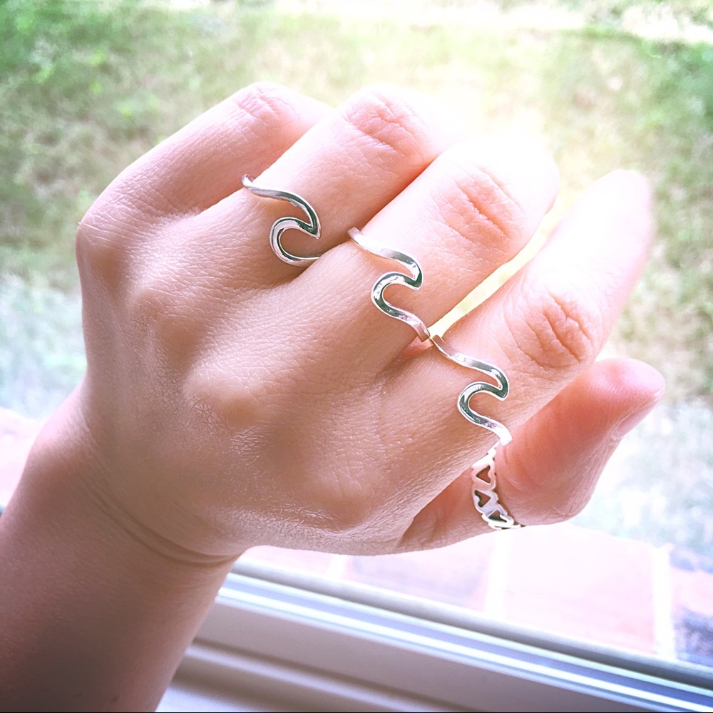 ♦️Last One!♦️🌞🌊Silver Wave Ring 🌊